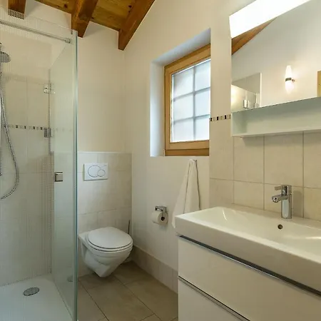 Jessica Chalet La Tzoumaz