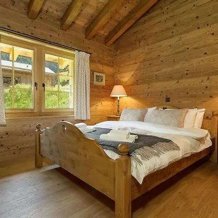 Jessica Chalet La Tzoumaz